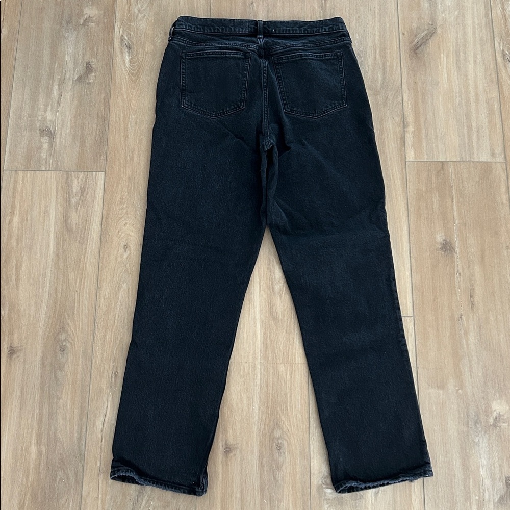 Like new - ABERCROMBIE & FITCH The 90’s Straight Mid-Rise Jean in Black - Picture 5 of 10
